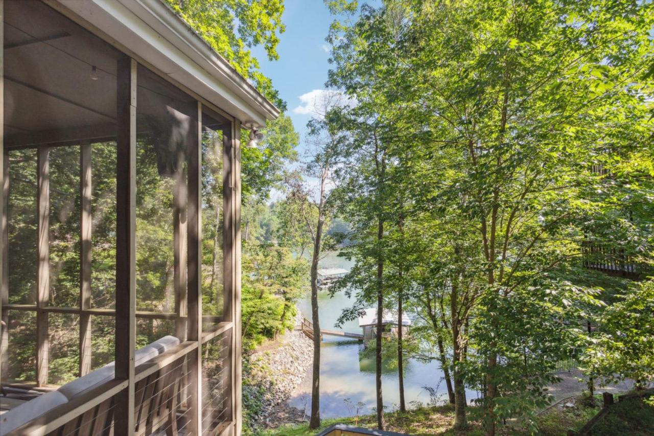 Lanier Landing - Private Dock Hot Tub Game Room เกนส์วิลล์ ภายนอก รูปภาพ