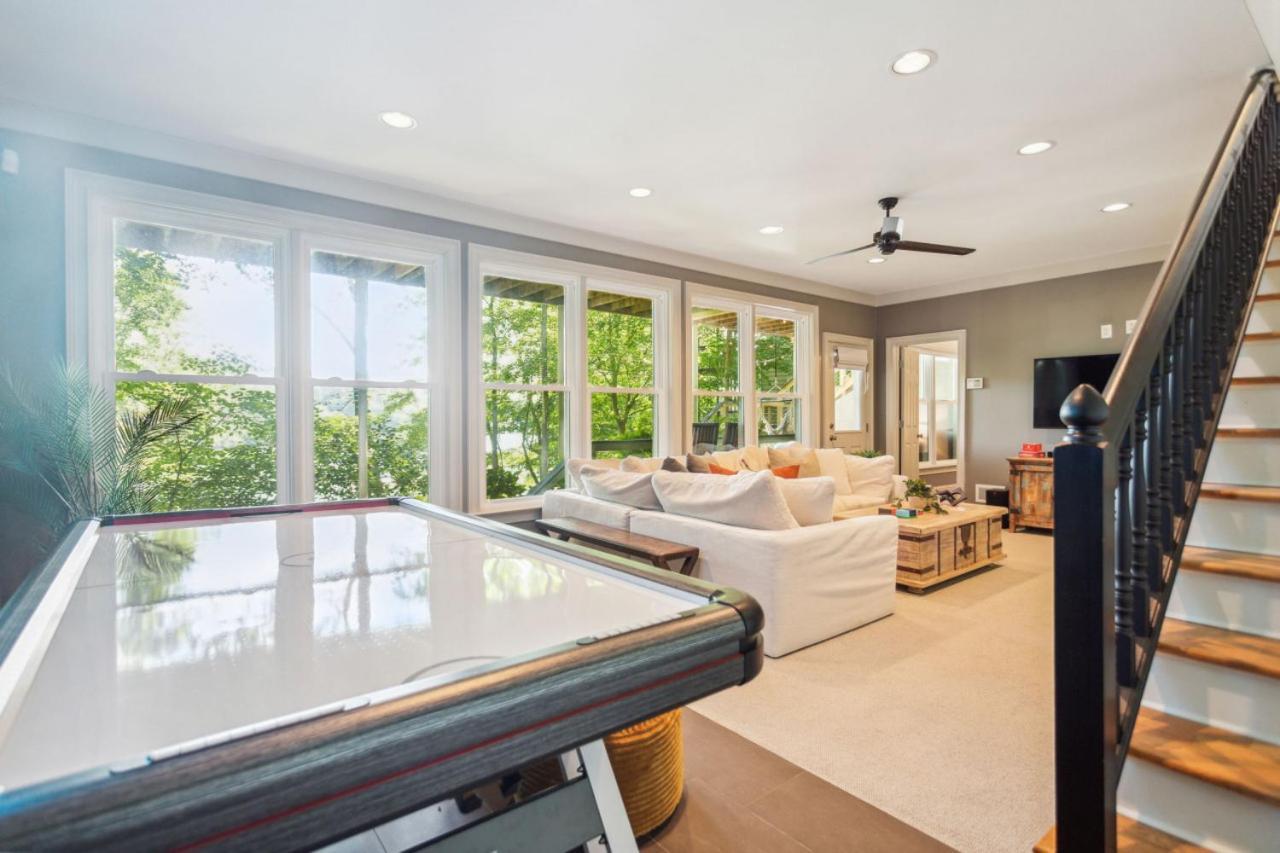 Lanier Landing - Private Dock Hot Tub Game Room เกนส์วิลล์ ภายนอก รูปภาพ